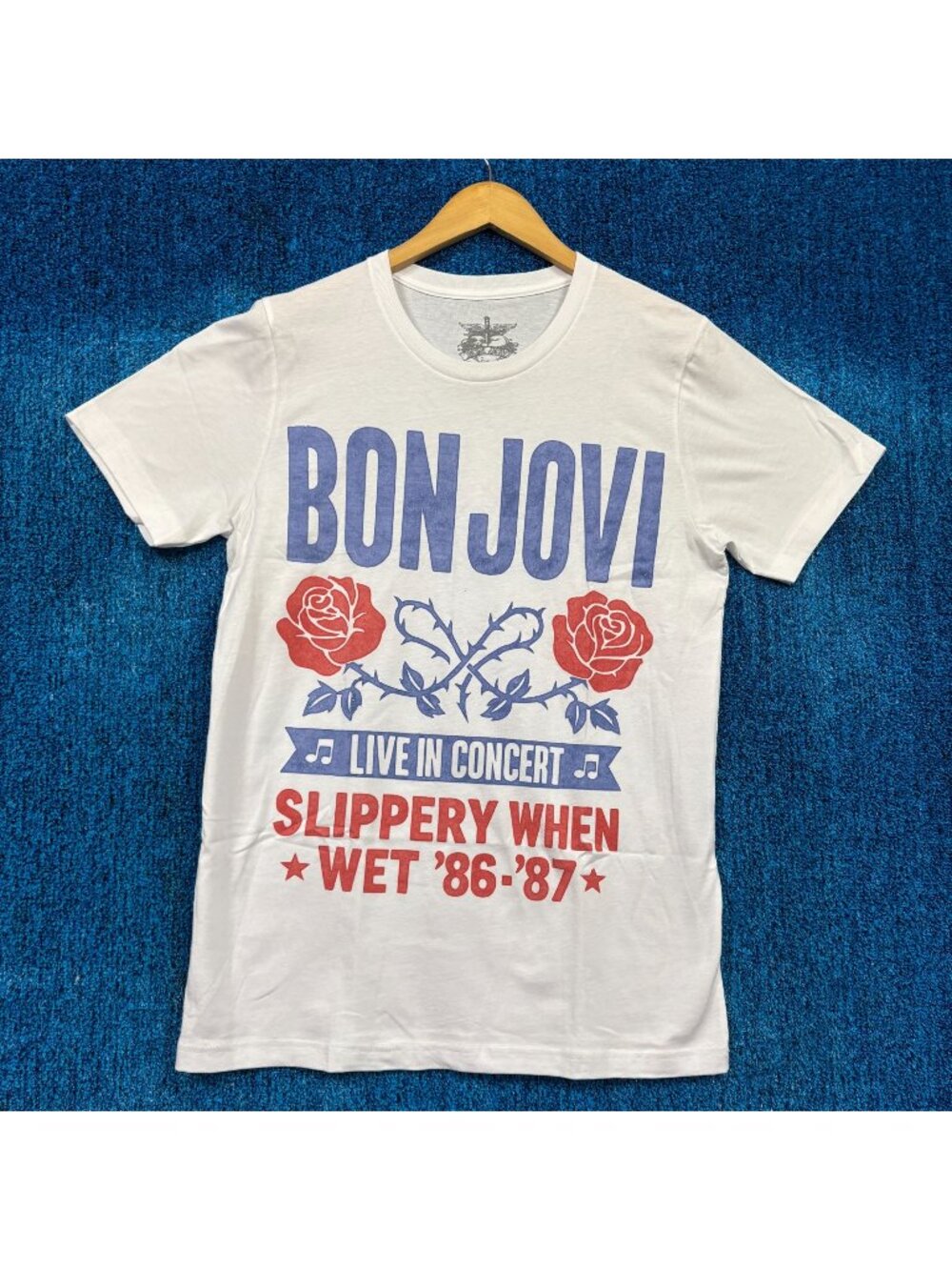 Bon Jovi Slippery When Wet Rock White T-Shirt Size Medium